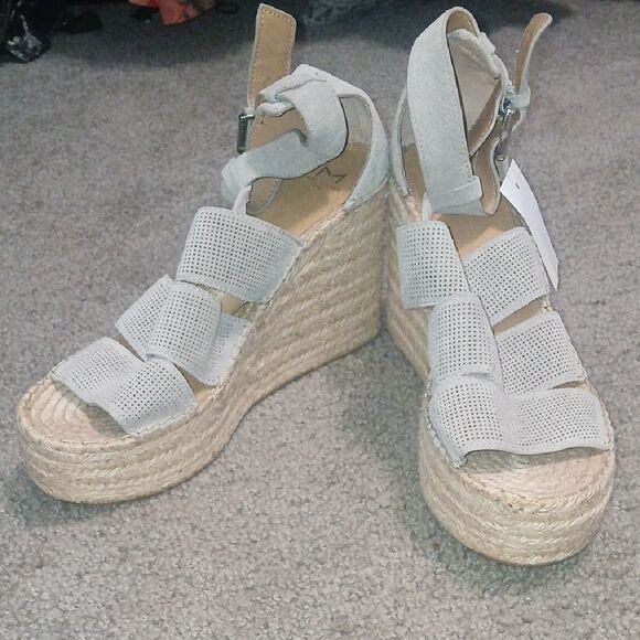 Marc Fisher Mladore Perforated Leather Espadrille Wedge Sandals Size 11 NWT - Picture 1 of 10